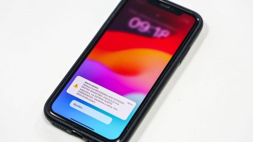 Defesa Civil Santa Catarina,alertas SMS,Defesa Civil Alerta,emergências naturais,proteção à população
