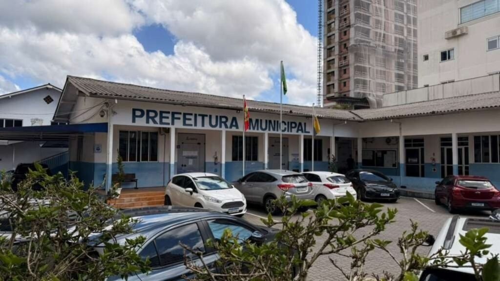 feriados Itapema 2026,pontos facultativos Itapema,calendário municipal 2026,Prefeitura de Itapema