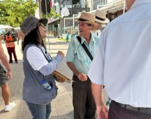 Carnaval de Itapema 2026,ação Viva a Alegria,Prefeitura de Itapema,Secretaria Municipal de Saúde Itapema,prevenção no Carnaval,saúde no Carnaval,distribuição de preservativos Itapema,ISTs prevenção Carnaval,hidratação no verão,calor intenso cuidados,agentes de saúde Itapema,orla de Itapema ação,Meia Praia Itapema,Centro de Itapema,campanha de saúde pública Santa Catarina,bem-estar no Carnaval