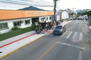 Rede Municipal de Ensino de Camboriú,volta às aulas em Camboriú,ano letivo em Camboriú,educação em Camboriú,escolas municipais de Camboriú,ensino fundamental em Camboriú,pré-escola em Camboriú,berçário em Camboriú,horário das aulas Camboriú,ETI Hueslen Ricardo Santos,CEM Luciana de Sousa Branco Piccoli,estudantes em Camboriú,rede pública de ensino SC,educação municipal Santa Catarina,calendário escolar Camboriú