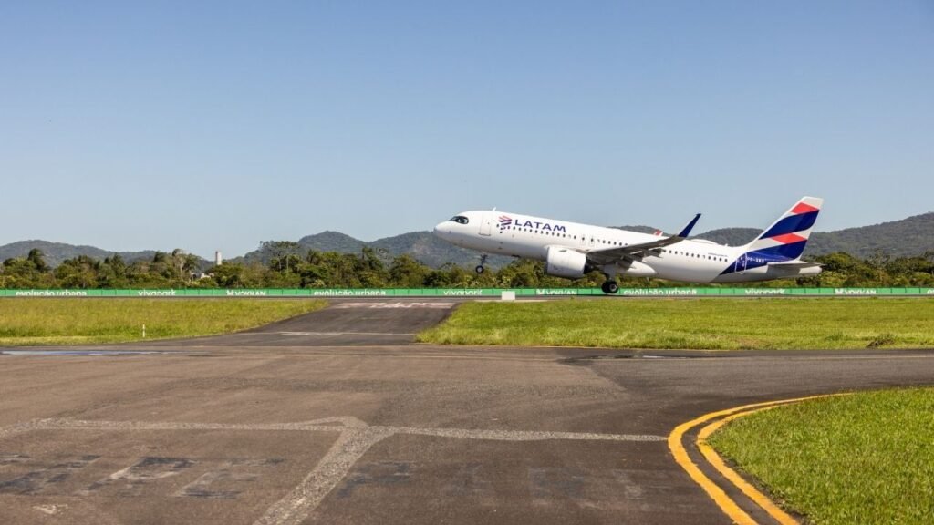 Aeroporto Internacional de Navegantes,aeroporto de Navegantes,Carnaval 2026,passageiros no Carnaval,voos em Santa Catarina,turismo no Litoral Norte,Balneário Camboriú aeroporto,Itajaí aeroporto,movimento aéreo SC,Motiva aeroportos,feriado de Carnaval,transporte aéreo regional,turismo em Santa Catarina,aeroporto NVT,pousos e decolagens Navegantes