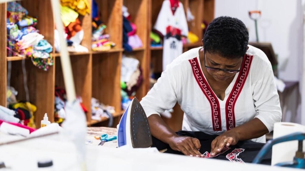 pequenos negócios em Santa Catarina,geração de empregos SC,micro e pequenas empresas,empregos formais 2025,Sebrae SC,Caged Santa Catarina,mercado de trabalho catarinense,economia de Santa Catarina,vagas de emprego SC,empreendedorismo catarinense,setor de serviços SC,comércio em Santa Catarina,Foz do Itajaí empregos,Grande Florianópolis empregos,MPEs Santa Catarina