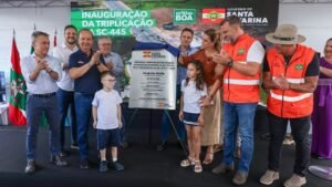 triplicação da SC-445,Içara,Estrada Boa,Jorginho Mello,obras rodoviárias SC,investimentos em educação SC,reforma de escolas estaduais,Balneário Rincão,infraestrutura no Sul de SC,mobilidade urbana Santa Catarina