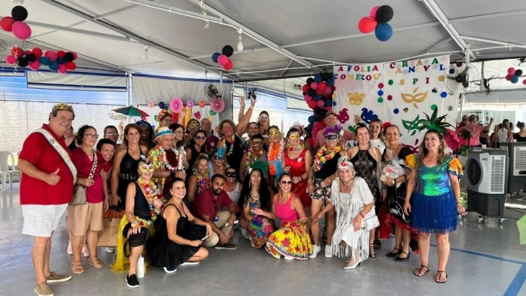 baile da terceira idade,carnaval 60+,Balneário Camboriú,Secretaria da Pessoa Idosa,evento para idosos BC,carnaval para idosos,convivência social,lazer na terceira idade
