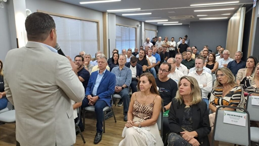 investimentos em Itajaí,obras estratégicas Itajaí,corredor Jorge Lacerda Antônio Heil,ligação Praia Brava BR-101,píer Marejada Itajaí,moradias populares Itajaí,saneamento em Itajaí,abastecimento de água Itajaí,segurança pública Itajaí,redução de homicídios Itajaí,Associação Empresarial de Itajaí ACII,crescimento econômico Itajaí,PPPs em Itajaí,infraestrutura Santa Catarina,desenvolvimento urbano Itajaí,gestão municipal Itajaí