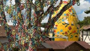 Osterfest 2026,Osterfest Pomerode,Páscoa em Pomerode,maior Festa de Páscoa do Brasil,turismo em Santa Catarina fevereiro,evento em Pomerode 2026,Guinness World Records Pomerode,Osterbaum Pomerode,programação Osterfest 2026,ingressos Osterfest,Centro Cultural de Pomerode,atrações Osterfest,festa alemã em Santa Catarina,o que fazer em Pomerode,evento de Páscoa em SC