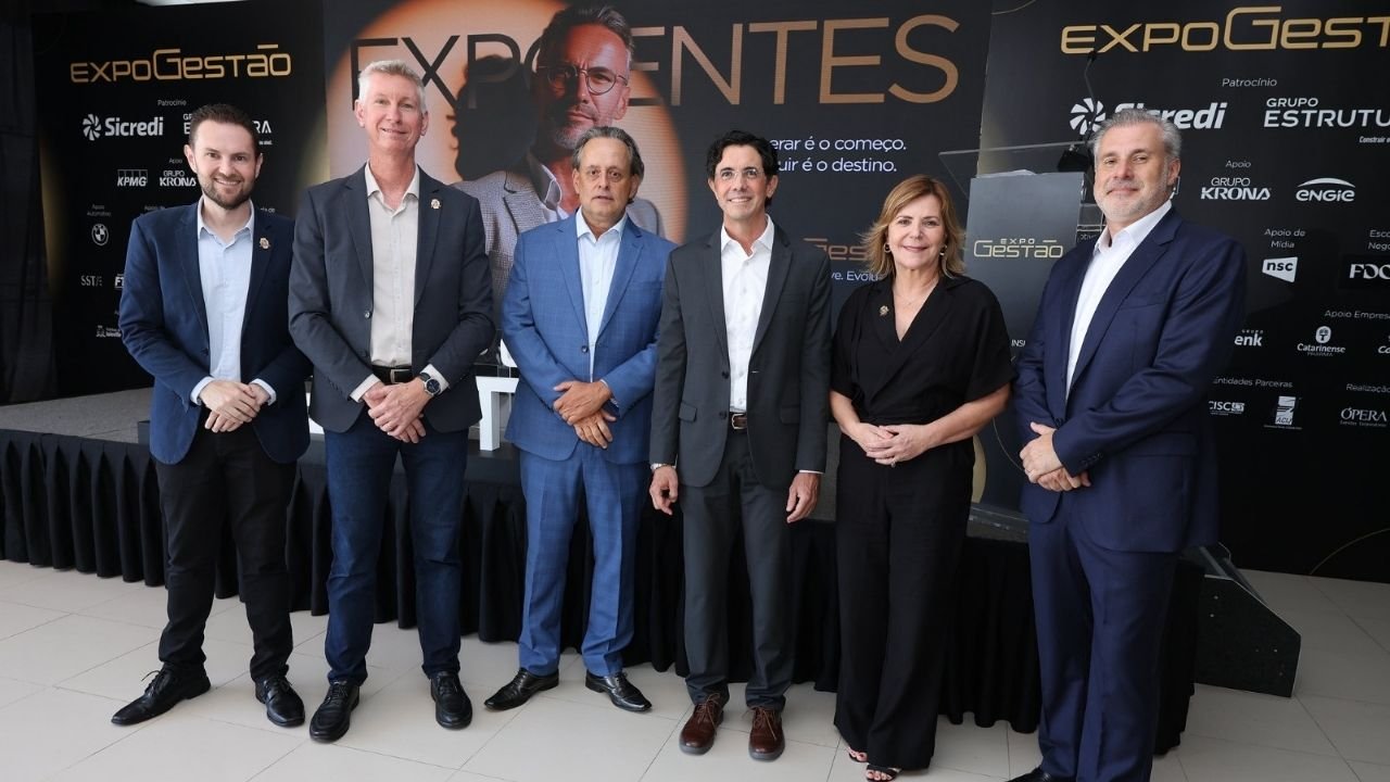 ExpoGestão 2026,ExpoGestão Joinville,evento empresarial em Joinville,congresso de gestão em Santa Catarina,Expoville Joinville,palestrantes ExpoGestão 2026,liderança empresarial,networking corporativo,congresso para executivos,evento de negócios SC,Fundação Dom Cabral FDC,Stock Car Brasil Ingo Hoffmann,saúde mental nas empresas,tecnologias emergentes e IA,ambiente de negócios Joinville,seminário para C-Level,inovação empresarial Santa Catarina