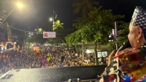Viva Folia BC 2026,Carnaval em Balneário Camboriú,desfile na Avenida Atlântica,blocos de Carnaval BC,programação Carnaval BC 2026,Carnaval na orla de Balneário Camboriú,festa popular Santa Catarina,Liga Carnavalesca de Balneário Camboriú,Secretaria de Turismo BC,evento turístico no Sul do Brasil,charangas nos bairros BC,programação infantil Carnaval BC,shows Carnaval Balneário Camboriú,interdição Avenida Atlântica Carnaval,agenda Viva Folia BC