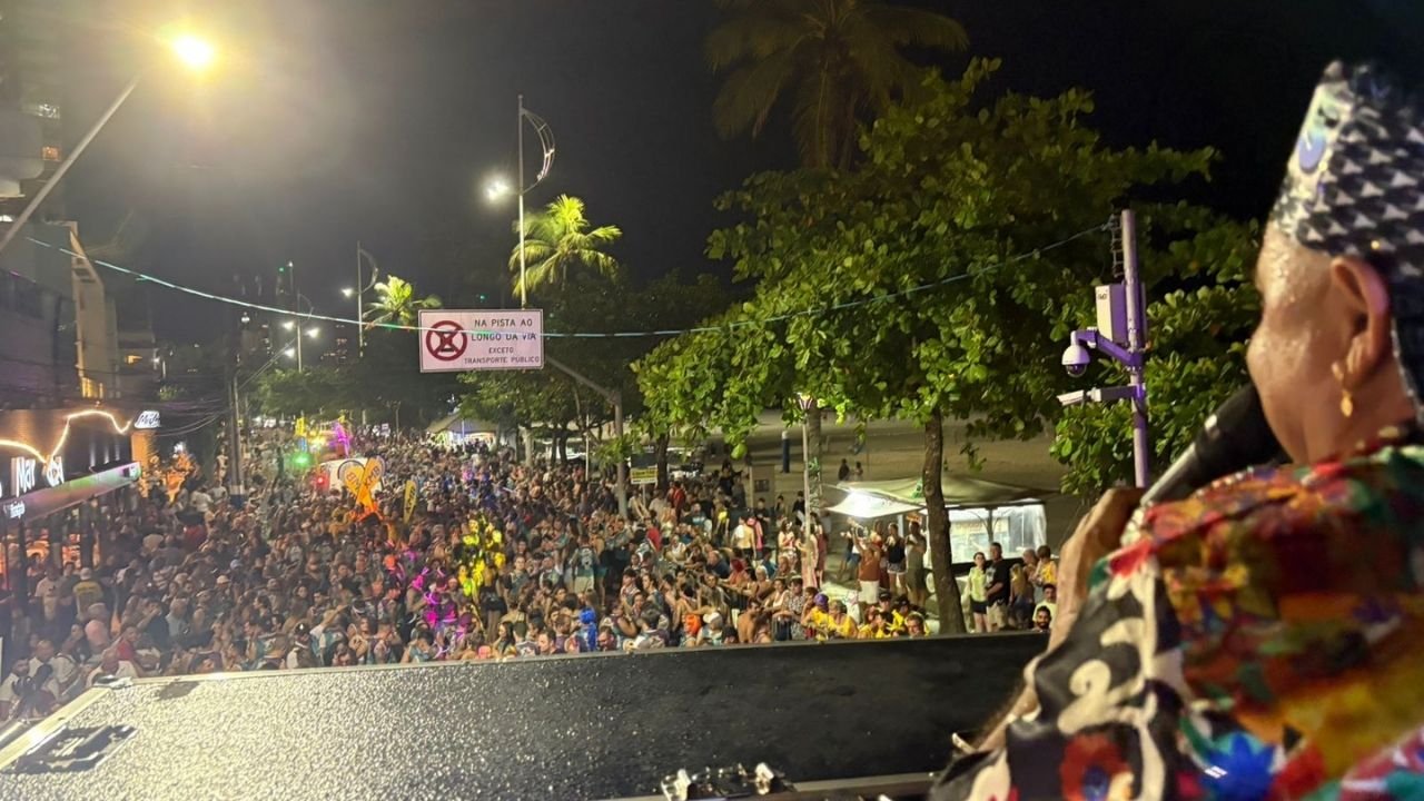 Viva Folia BC 2026,Carnaval em Balneário Camboriú,desfile na Avenida Atlântica,blocos de Carnaval BC,programação Carnaval BC 2026,Carnaval na orla de Balneário Camboriú,festa popular Santa Catarina,Liga Carnavalesca de Balneário Camboriú,Secretaria de Turismo BC,evento turístico no Sul do Brasil,charangas nos bairros BC,programação infantil Carnaval BC,shows Carnaval Balneário Camboriú,interdição Avenida Atlântica Carnaval,agenda Viva Folia BC