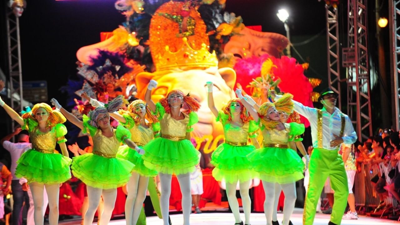 Carnaval 2026 em Navegantes,programação carnaval Navegantes,desfile escolas de samba Navegantes,blocos de carnaval Navegantes,concurso de fantasia Navegantes,concurso fantasia pet SC,bailes de carnaval Navegantes,Vila do Samba Navegantes,carnaval litoral norte SC,carnaval Santa Catarina 2026,matinê infantil Navegantes,melhor idade carnaval Navegantes,evento cultural Navegantes,turismo em Navegantes fevereiro,agenda carnaval SC