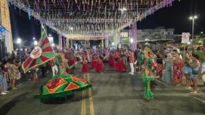 Carnaval Porto Belo 2026,desfile de blocos Porto Belo,Protegidos da Princesa Porto Belo,escola de samba Florianópolis,evento Porto Belo hoje,programação Carnaval Porto Belo,Avenida Governador Celso Ramos desfile,festa Porto Belo fevereiro,Carnaval litoral norte SC,show Banda Tom Peixeiro,Fundação da Cultura Porto Belo,Molhes do Perequê evento,Praça da Bandeira Porto Belo,Carnaval Santa Catarina 2026,blocos carnavalescos Porto Belo