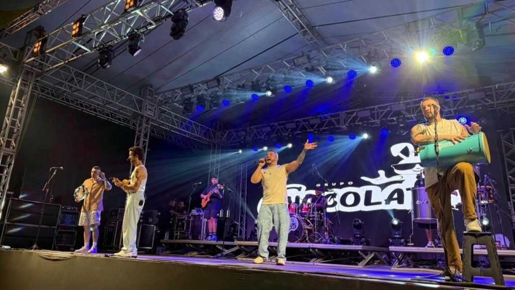 Carnaval Itapema 2026 programação,Arena Viva Verão Itapema,Grupo Chocolate Santa Catarina,show Grupo Chocolate Itapema,Alô Virgínia hit viral,Meia Praia Carnaval 2026,shows gratuitos Itapema,Guilherme & Benuto Itapema,Munhoz & Mariano Carnaval SC,Maskavo Itapema,Quinteto SA show SC,evento gratuito Itapema,programação Carnaval Itapema,turismo Itapema 2026,atrações nacionais Santa Catarina