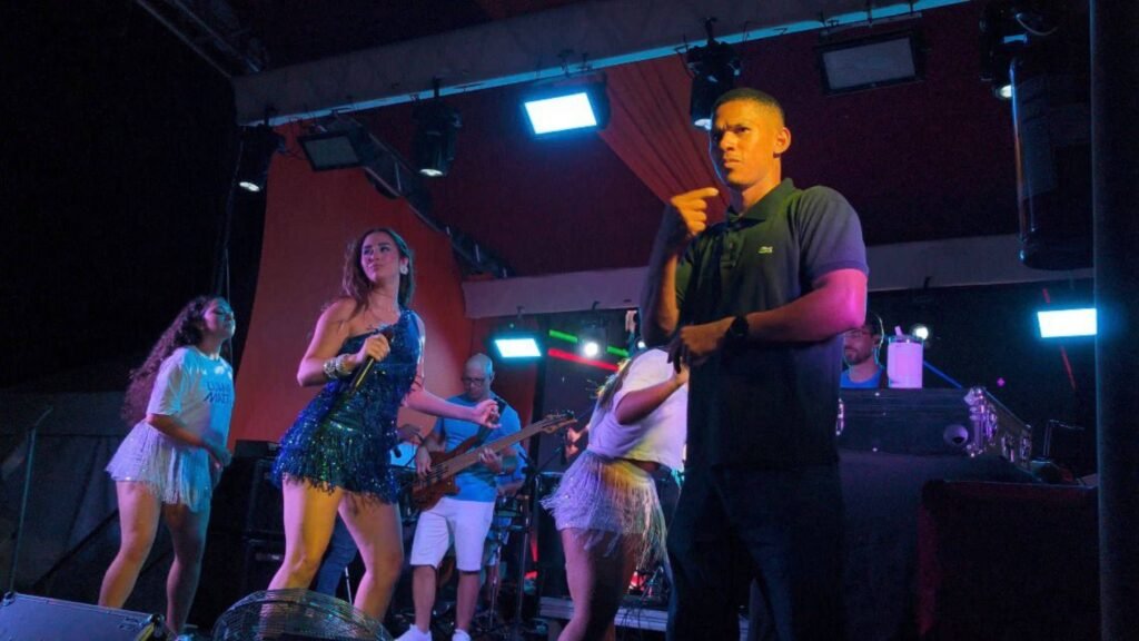 Balneário Camboriú inclusão,Viva Folia BC 2026,Carnaval acessível Balneário Camboriú,shows com intérprete de Libras,acessibilidade em eventos públicos,Prefeitura de Balneário Camboriú,BC Mais Acessível,Carnaval inclusivo Santa Catarina,programação acessível BC,Libras em shows,espaço PCD Carnaval BC,turismo inclusivo Balneário Camboriú,Secretaria de Turismo BC,Assistência Social Balneário Camboriú,eventos acessíveis no litoral de Santa Catarina