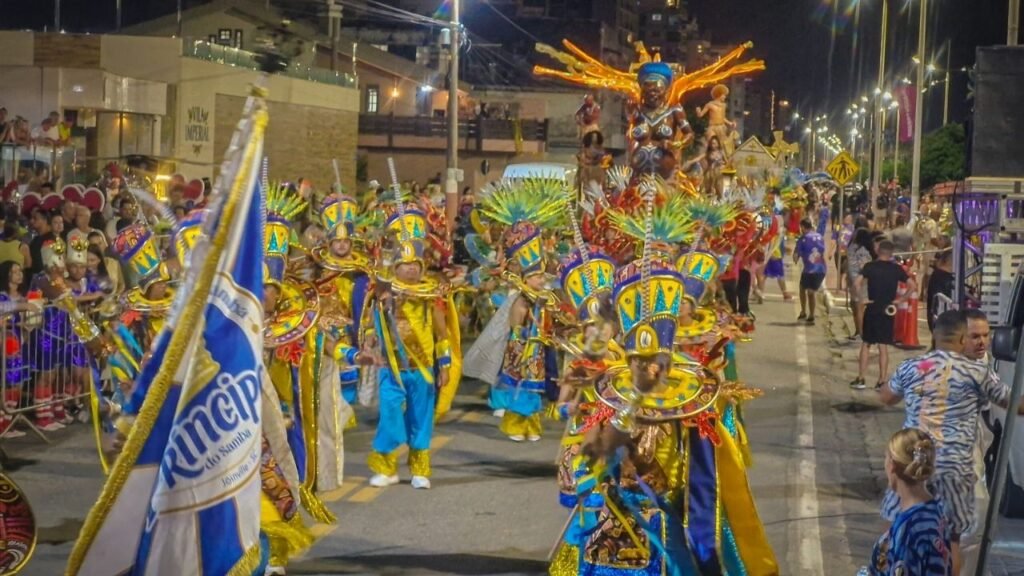 CarNavega 2026 Navegantes,carnaval dengo-dengo SC,Vila do Samba Navegantes,Arena de Eventos do Pontal,carnaval Navegantes 2026,Carnaval Pet Navegantes,blocos de carnaval Navegantes,escolas de samba SC,evento cultural Navegantes,segurança no carnaval SC,Baile da Melhor Idade Navegantes,concurso de fantasias Navegantes,festa popular Santa Catarina,carnaval familiar SC,tradição cultural Navegantes