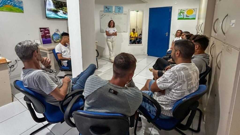 Dia Nacional do Combate às Drogas e ao Alcoolismo,CAPS AD Balneário Camboriú,saúde mental BC,tratamento dependência química SC,atendimento álcool e drogas BC,Secretaria de Saúde Balneário Camboriú,Instituto de Psiquiatria de Santa Catarina,Janeiro Branco saúde mental,acolhimento dependentes químicos BC,centro psicossocial álcool e drogas,atendimento psicológico gratuito BC,políticas públicas saúde mental SC,reinserção social dependentes,tratamento humanizado BC,prevenção uso de drogas SC