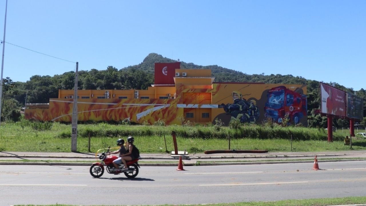 Museu a Céu Aberto de Balneário Camboriú,Fundação Cultural de Balneário Camboriú FCBC,site Museu a Céu Aberto BC,arte urbana Balneário Camboriú,mapa interativo obras BC,acervo urbano Balneário Camboriú,esculturas Balneário Camboriú,grafites Balneário Camboriú,murais Balneário Camboriú,cultura Balneário Camboriú,patrimônio cultural BC,turismo cultural Santa Catarina,obras de arte ao ar livre BC,portal culturabc mca,Lei Municipal 4.634 Balneário Camboriú
