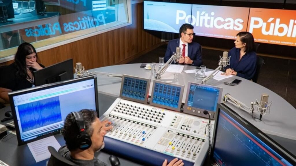 Conferência Nacional das Cidades,6ª CNC,Ministério das Cidades,Jader Filho,políticas urbanas Brasil,desenvolvimento urbano nacional,Política Nacional de Desenvolvimento Urbano,PNDU,habitação Brasil,mobilidade urbana Brasil,saneamento básico Brasil,Secretaria de Periferias,governo federal cidades,evento em Brasília fevereiro,participação social políticas públicas,diálogo federativo