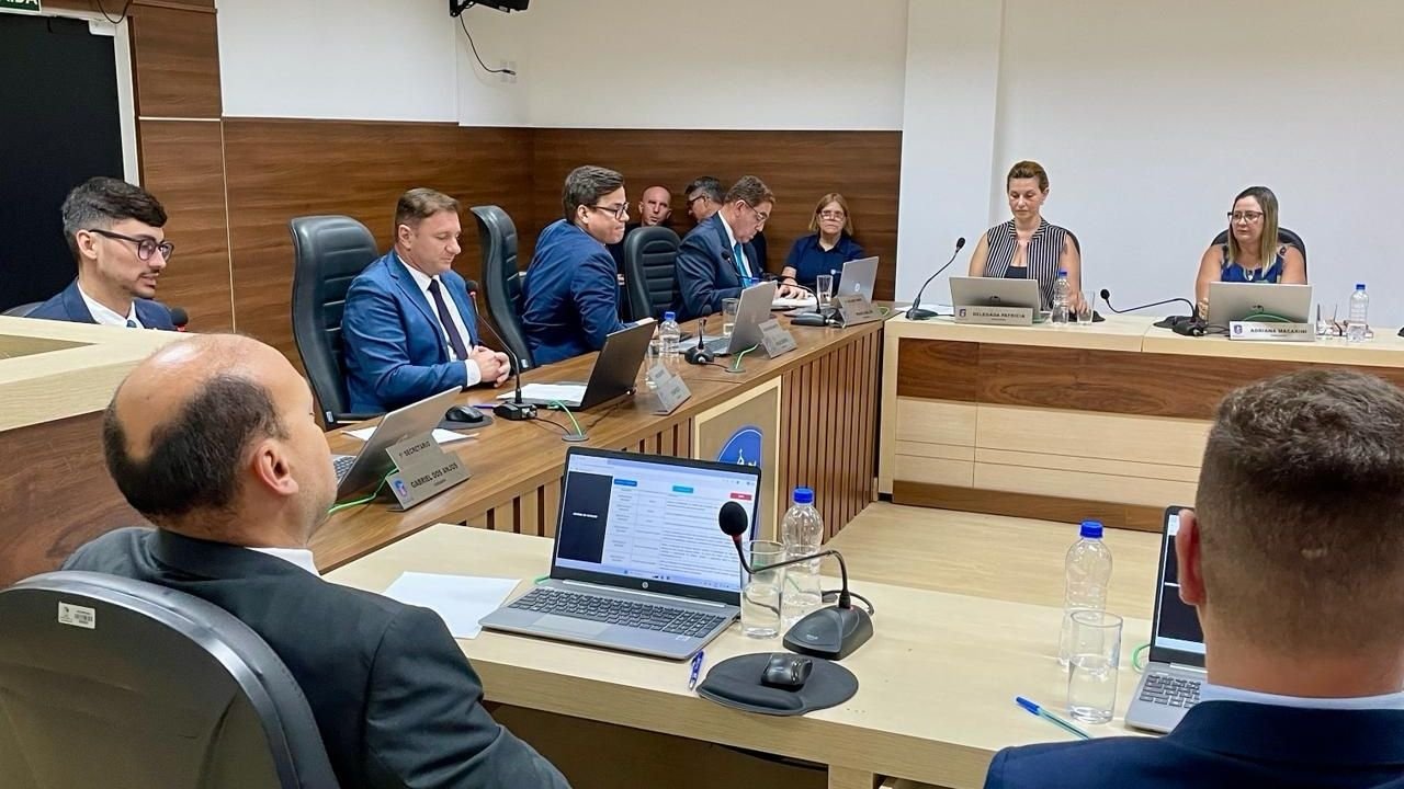 Câmara de Vereadores de Navegantes,Navegantes SC,suplementação orçamentária Navegantes,Abrigo Municipal Navegantes,acolhimento institucional crianças e adolescentes,SEIDES Navegantes,cessão de servidores municipais,cargos comissionados Navegantes,projeto de lei 01/2026 Navegantes,projeto de lei 02/2026 Navegantes,moção de congratulações Hospital de Navegantes,investimento social Navegantes,sessão ordinária Câmara Navegantes,orçamento público 2026 Navegantes,administração municipal Navegantes