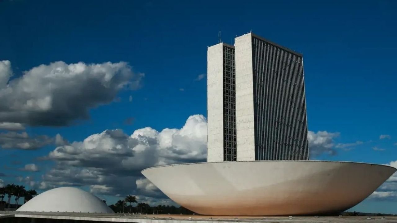 Câmara dos Deputados,Corrida da Câmara,corrida em Brasília,corrida 200 anos Câmara dos Deputados,bicentenário da Câmara dos Deputados,evento esportivo em Brasília,corrida na Esplanada dos Ministérios,inscrição corrida Câmara 2026,corrida 5 km Brasília,corrida 10 km Brasília,caminhada 3 km Brasília,Circuito Plenarinho,evento cívico em Brasília,esporte e cidadania,programação 200 anos Câmara