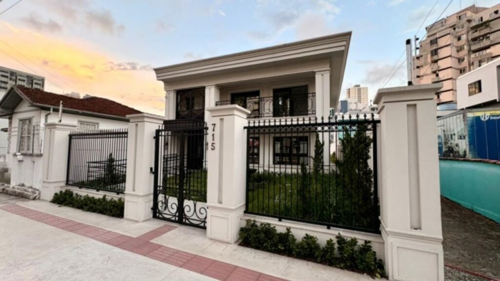 CAID Itajaí,atendimento geriátrico Itajaí,ambulatório da dor,dor crônica Itajaí,fisioterapia para idosos,psicologia Itajaí,nutrição para idosos,fonoaudiologia Itajaí,saúde do idoso SC,atendimento multiprofissional,serviços de saúde Itajaí,regulação SISREG,cuidados integrados idosos,tratamento da dor crônica,Centro de Atenção Integral ao Idoso e à Dor