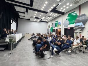 Itapema,Prefeitura de Itapema,Alexandre Xepa Itapema,Sinduscon Costa Esmeralda,reunião com empresários Itapema,gestão municipal Itapema,obras estruturantes Itapema,mobilidade urbana Itapema,alargamento da faixa de areia Itapema,planejamento urbano Itapema,Plano de Mobilidade Urbana Itapema,Plano de Ação Climática Itapema,saúde pública Itapema,investimentos em Itapema,desenvolvimento sustentável Itapema,setor produtivo Itapema