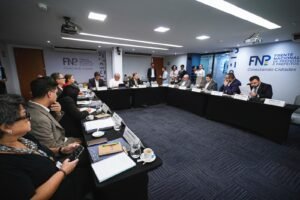 Marco Legal do Transporte Público,transporte coletivo urbano,Projeto de Lei 3278/2021,Fecam,Frente Nacional dos Prefeitos,Hugo Motta,Câmara dos Deputados,mobilidade urbana no Brasil,transporte público municipal,financiamento do transporte coletivo,segurança jurídica transporte,prefeitos e transporte público,Florianópolis mobilidade urbana,política nacional de mobilidade,transporte urbano sustentável