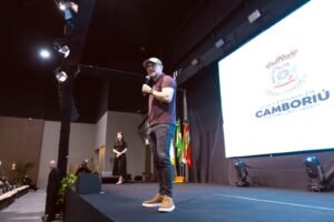 Prefeitura de Camboriú,ano letivo 2026,Secretaria de Educação,profissionais da educação,Rossandro Klinjey,educação municipal,acolhimento educacional,saúde emocional,rede municipal de ensino