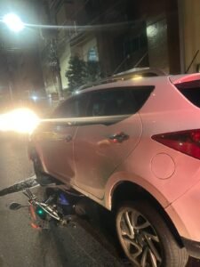 acidente Balneário Camboriú,colisão carro e moto,Polícia Militar SC,Rua 3100,Centro de Balneário Camboriú,BC Trânsito