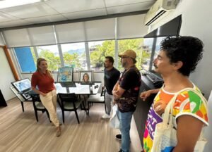 Carnaval de blocos Balneário Camboriú,Liga Carnavalesca de Balneário Camboriú,Avenida Atlântica Carnaval,prefeita Juliana Pavan,Prefeitura de Balneário Camboriú,carnaval de rua Santa Catarina,desfiles de blocos SC,turismo de eventos Balneário Camboriú,calendário cultural Balneário Camboriú,carnaval tradicional SC,blocos de carnaval litoral catarinense,festa popular Balneário Camboriú,economia do carnaval SC,carnaval na Avenida Atlântica,identidade cultural Balneário Camboriú