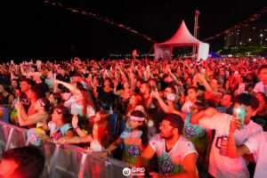 Folia BP 2026,Carnaval em Balneário Piçarras,área PcD gratuita,programação de Carnaval 2026,eventos em Balneário Piçarras,acessibilidade em eventos públicos,Praia Central Balneário Piçarras,Carnaval gratuito em Santa Catarina,festa de Carnaval no litoral catarinense,inclusão social em eventos,shows nacionais no Carnaval,Folia BP programação,Carnaval Itacolomi,turismo de verão Santa Catarina,eventos públicos acessíveis