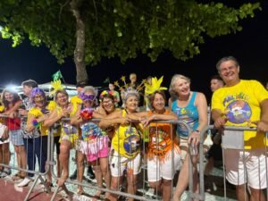 Viva Folia BC 2026,Carnaval em Balneário Camboriú,desfile na Avenida Atlântica,blocos de Carnaval BC,programação Carnaval BC 2026,Carnaval na orla de Balneário Camboriú,festa popular Santa Catarina,Liga Carnavalesca de Balneário Camboriú,Secretaria de Turismo BC,evento turístico no Sul do Brasil,charangas nos bairros BC,programação infantil Carnaval BC,shows Carnaval Balneário Camboriú,interdição Avenida Atlântica Carnaval,agenda Viva Folia BC
