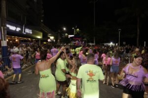 Viva Folia BC 2026,Carnaval Balneário Camboriú 2026,desfiles de blocos BC,Avenida Atlântica Carnaval,Prefeitura de Balneário Camboriú,Secretaria de Turismo BC,Liga Carnavalesca Balneário Camboriú,blocos de Carnaval BC,turismo em Balneário Camboriú Carnaval,programação Carnaval BC 2026,evento turístico Balneário Camboriú,segurança no Carnaval BC,foliões na Avenida Atlântica,calendário de eventos BC,Carnaval litoral de Santa Catarina
