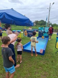 Caravana de Verão Camboriú,Águas de Camboriú,educação ambiental em Camboriú,esgotamento sanitário Camboriú,evento no Parque Ecológico Linear,conscientização ambiental SC,saneamento básico em Camboriú,descarte correto de resíduos,preservação dos recursos hídricos,sustentabilidade em Santa Catarina,rede de esgoto Camboriú,Aegea SC,atividades ambientais no Carnaval,óleo de cozinha na rede de esgoto,impacto ambiental em Camboriú,ações educativas ambientais