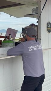 Balneário Piçarras decreto orla 2025 2026,Prefeitura de Balneário Piçarras orla,regras faixa de areia Balneário Piçarras,ocupação Praia Central Piçarras,PGI Balneário Piçarras,Plano de Gestão Integrada da Orla,fiscalização comércio praia Piçarras,decreto temporada verão SC,alargamento faixa de areia Piçarras,fiscalização posturas Balneário Piçarras,uso guarda-sol praia Piçarras,regras quiosques praia SC,restinga Balneário Piçarras legislação,Secretaria de Segurança Pública Piçarras,denúncia irregularidade orla Piçarras