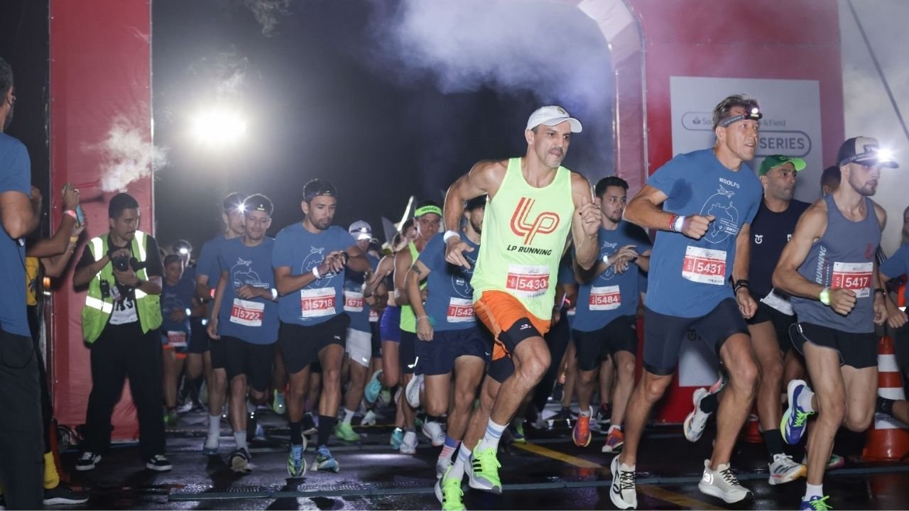 corrida aeroporto Joinville,corrida no Aeroporto de Joinville,corrida pista aeroporto Brasil,Santander Track&Field Run Series Joinville,corrida noturna Joinville,evento esportivo Joinville Santa Catarina,corrida aeroporto Santa Catarina,corrida 4 km 8 km Joinville,Motiva aeroportos Brasil,corrida em aeroporto Brasil,corrida pista de pouso Brasil,turismo esportivo Joinville,eventos esportivos Santa Catarina,corrida diferente Brasil,prova noturna corrida Brasil,corrida em pista de aeroporto