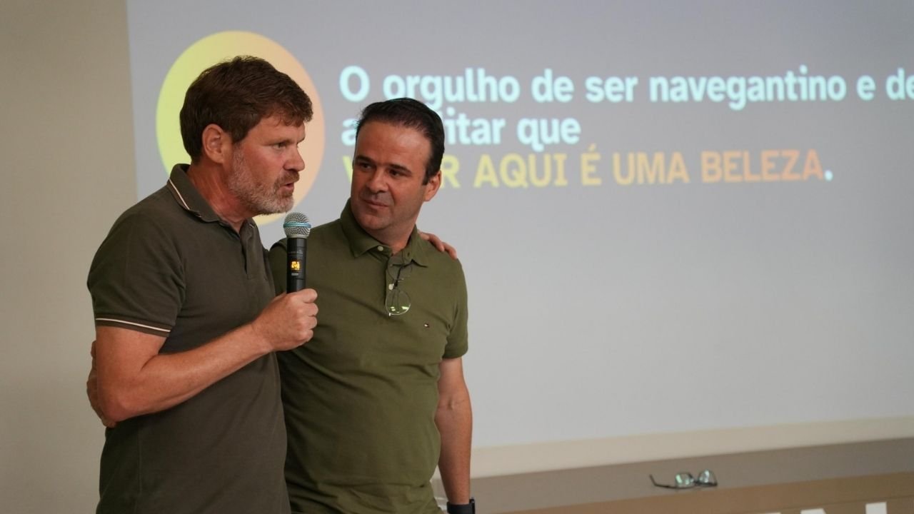 prefeito Navegantes pré-candidatura deputado,eleição deputado estadual SC Navegantes,política Navegantes SC 2026,mudança prefeitura Navegantes abril,Alesc candidatura Navegantes,Amfri representação política SC,mobilidade urbana BR-101 BR-470 SC,saúde pública regional SC,gestão pública Navegantes,desenvolvimento Navegantes SC,eleições Santa Catarina 2026,liderança política regional,candidatura deputado estadual SC,prefeitura Navegantes transição governo,cenário político litoral SC