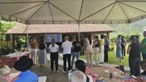 Santa Paulina,livro sobre Santa Paulina,Santa Paulina em Santa Catarina,Roteiro Amabilíssimo,turismo religioso em Santa Catarina,gastronomia regional catarinense,história de Camboriú,história de Tijucas,história de Canelinha,história de Nova Trento,cultura em Santa Catarina,Lei Rouanet cultura,Oficina das Palavras,lançamento de livro em Santa Catarina,turismo cultural no Vale do Rio Tijucas,desenvolvimento regional por meio da cultura,trajetória de Amábile Visintainer