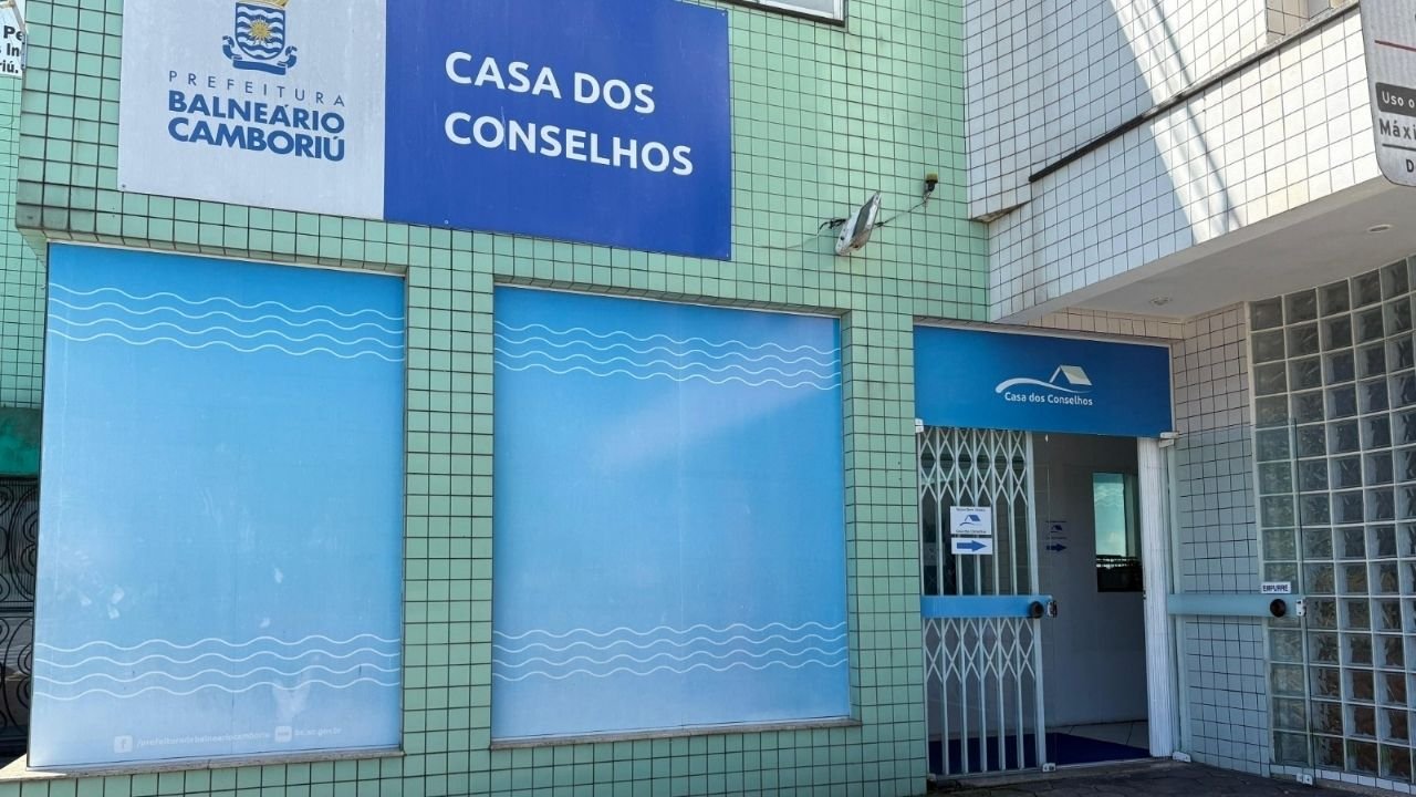 SIME Balneário Camboriú,vagas de emprego Balneário Camboriú,empregos em Balneário Camboriú,mercado de trabalho BC,Sistema Municipal de Emprego BC,vagas PCD Balneário Camboriú,vagas de estágio Balneário Camboriú,emprego Santa Catarina,vagas construção civil Balneário Camboriú,vagas comércio Balneário Camboriú,BC Digital vagas de emprego,oportunidades de trabalho Itajaí e Itapema,emprego região da Foz do Itajaí,empregos setor hotelaria Balneário Camboriú,vagas atualizadas SIME BC,desenvolvimento econômico Balneário Camboriú