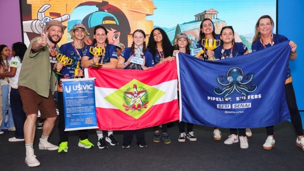 Escola SESI Itajaí robótica,equipe Pipeline Surfers,First Lego League Brasil,FLL Brasil 2026,robótica educacional SESI SC,estudantes Itajaí robótica,mundial de robótica Houston,equipe SESI Itajaí campeã,competição de robótica estudantes Brasil,tecnologia nas escolas SESI,educação STEAM Santa Catarina,inovação estudantes SESI SC,Museu Etno-Arqueológico de Itajaí projeto,robótica escolar Santa Catarina,torneio de robótica Brasil estudantes,SESI SC competição internacional robótica