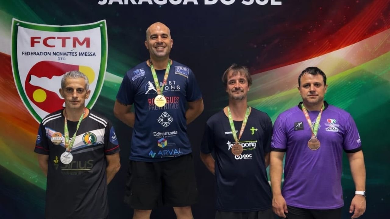 tênis de mesa Balneário Camboriú,atletas de Balneário Camboriú tênis de mesa,Circuito Catarinense de Tênis de Mesa,FME Balneário Camboriú,Fundação Municipal de Esportes BC,campeonato de tênis de mesa Santa Catarina,José Gamba Neto,Luis Fernando Miranda Júnior,ranking catarinense tênis de mesa,esporte em Balneário Camboriú SC,atletas catarinenses tênis de mesa,Copa Brasil de Tênis de Mesa 2026,tênis de mesa em Santa Catarina,resultados esportivos Balneário Camboriú,delegação esportiva BC