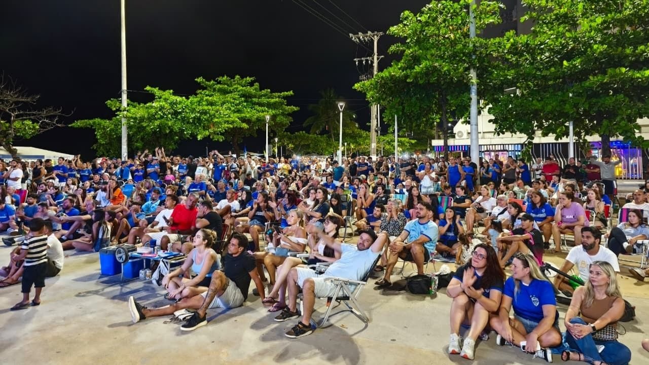 Barra FC campeão catarinense 2026,Barra Futebol Clube Balneário Camboriú,Campeonato Catarinense 2026 final,Barra FC x Chapecoense final,título catarinense Barra FC,futebol de Balneário Camboriú,time Barra FC história,campeão estadual Santa Catarina 2026,Fundação Municipal de Esportes Balneário Camboriú,torcida na Praça Almirante Tamandaré,futebol catarinense 2026,Barra FC Copa do Brasil 2027,futebol Santa Catarina clubes,ascensão do Barra FC,esporte em Balneário Camboriú SC