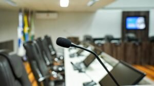 Câmara de Balneário Camboriú sessão,projetos de lei Balneário Camboriú,legislativo BC SC,pauta Câmara BC,saúde pública Balneário Camboriú,apoio psicológico escolar BC,revitalização urbana Balneário Camboriú,áreas de revitalização compartilhada ARC,prevenção câncer infantojuvenil BC,política municipal Balneário Camboriú,vereadores Balneário Camboriú projetos,utilidade pública entidades BC,sessão legislativa Balneário Camboriú,decisões legislativas BC SC,políticas públicas Balneário Camboriú