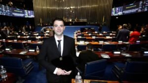 Guilherme Cardoso Balneário Camboriú,recursos para Balneário Camboriú,investimentos turismo Balneário Camboriú,segurança pública Balneário Camboriú,emendas parlamentares BC SC,Jorge Seif recursos turismo,Guarda Municipal Balneário Camboriú investimentos,Corpo de Bombeiros Balneário Camboriú viatura,Grupo de Busca e Salvamento BC,política municipal Balneário Camboriú,desenvolvimento econômico turismo BC,bancada federal recursos Santa Catarina,infraestrutura turística Balneário Camboriú,investimentos segurança pública SC,articulação política Balneário Camboriú