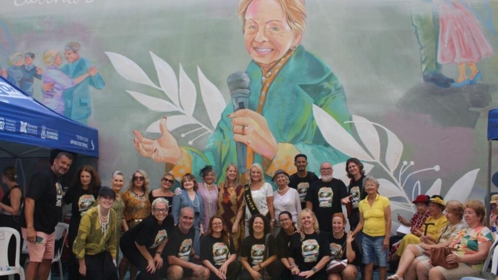 Procuradoria da Mulher Balneário Camboriú,Dia Internacional da Mulher BC,ações mulheres Balneário Camboriú,evento Praça da Bíblia BC,homenagem Eulina Silveira Balneário Camboriú,violência doméstica conscientização BC,ElasMovemBC evento Praia Central,Câmara de Balneário Camboriú mulheres,psicodrama violência doméstica SC,atividades Dia da Mulher BC,protagonismo feminino Balneário Camboriú,políticas públicas mulheres SC,evento mulheres Praia Central BC,cultura e direitos mulheres BC,ações sociais Balneário Camboriú