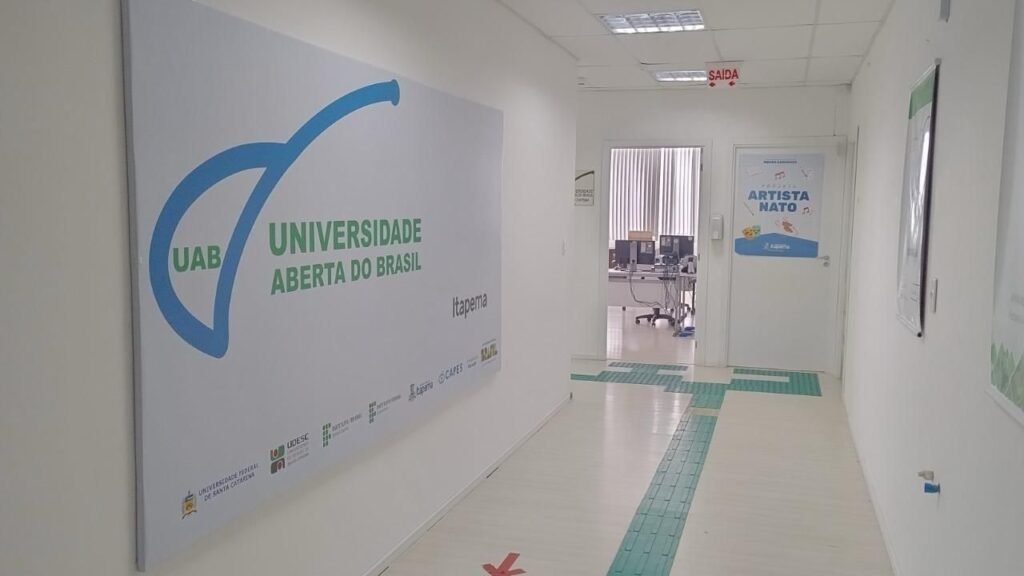 IFSC Itapema Licenciatura em Matemática,vagas remanescentes IFSC Itapema,curso Licenciatura em Matemática IFSC,Polo UAB Itapema curso superior,processo seletivo IFSC Tubarão,ensino superior público Santa Catarina,faculdade de matemática em Itapema,curso de matemática IFSC EAD,formação de professores matemática SC,edital IFSC 2026 Licenciatura Matemática,educação semipresencial IFSC,oportunidades de estudo Itapema,universidade pública Santa Catarina matemática,inscrição Licenciatura Matemática IFSC,graduação matemática Santa Catarina