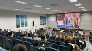 Hospital Ruth Cardoso Balneário Camboriú,estadualização hospital SC,secretário Diogo Demarchi saúde,gestão hospital regional BC,investimentos hospital Ruth Cardoso,saúde pública Santa Catarina,hospital regional BC ampliação,governo Jorginho Mello saúde,Câmara de Vereadores Balneário Camboriú hospital,atendimento hospital Ruth Cardoso,cirurgias eletivas hospital BC,urgência e emergência hospital BC,gestão Viva Rio hospital SC,investimento saúde Santa Catarina,melhorias hospital regional BC