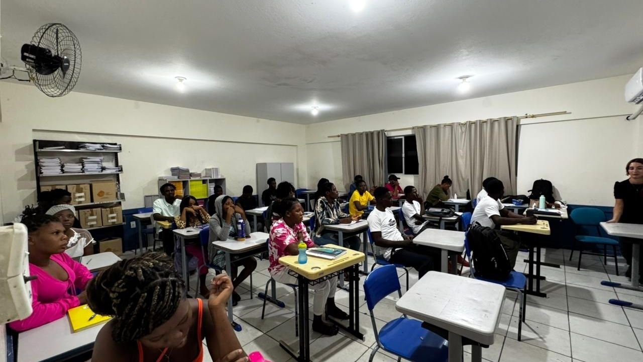 curso de português para estrangeiros Itapema,estrangeiros em Itapema Santa Catarina,integração de imigrantes Itapema,CMEJA Itapema curso de português,Escola Bento Eloi Garcia Morretes Itapema,trabalhadores estrangeiros Itapema SC,ensino de português para imigrantes Brasil,integração social imigrantes Itapema,educação para estrangeiros Santa Catarina,qualificação profissional imigrantes Itapema,curso de português gratuito Itapema,inclusão social estrangeiros Brasil,comunicação no trabalho imigrantes,mercado de trabalho Itapema estrangeiros,educação de jovens e adultos Itapema,políticas públicas integração imigrantes