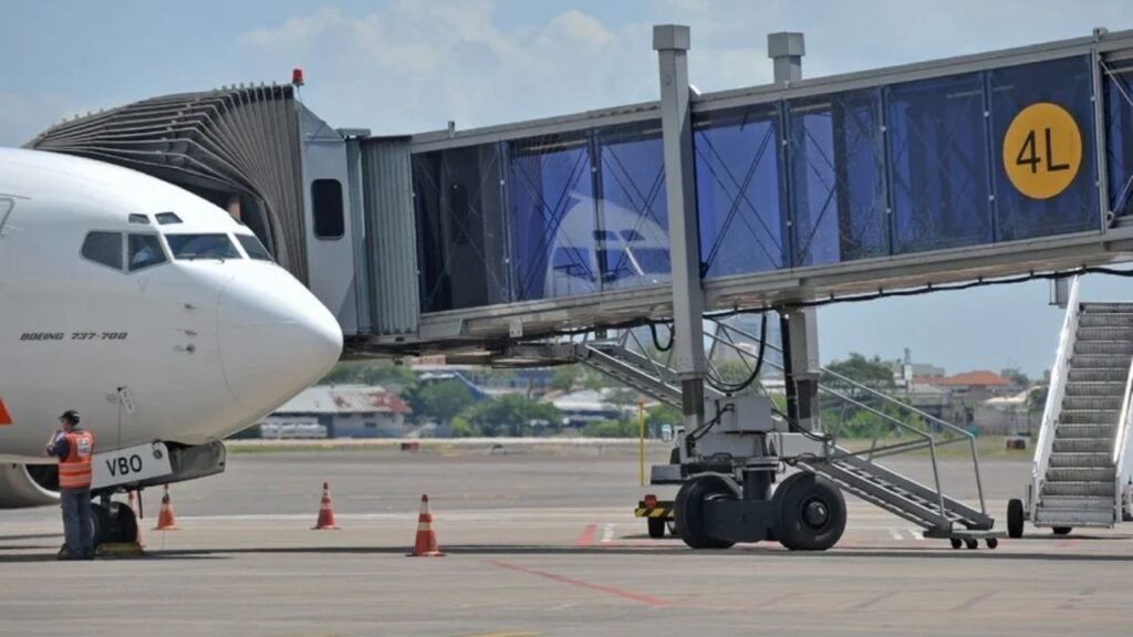 Anac passageiros indisciplinados,resolução 800 2026 Anac,regras passageiros indisciplinados avião Brasil,suspensão voo passageiro indisciplinado,segurança transporte aéreo Brasil,multas passageiros avião Anac,regras comportamento em voos Brasil,punição passageiro indisciplinado aeroporto,legislação transporte aéreo brasileiro,normas Anac passageiros,segurança em aeronaves Brasil,transporte aéreo doméstico regras,controle passageiros indisciplinados companhias aéreas,direitos do passageiro suspensão voo,regulação aviação civil Brasil