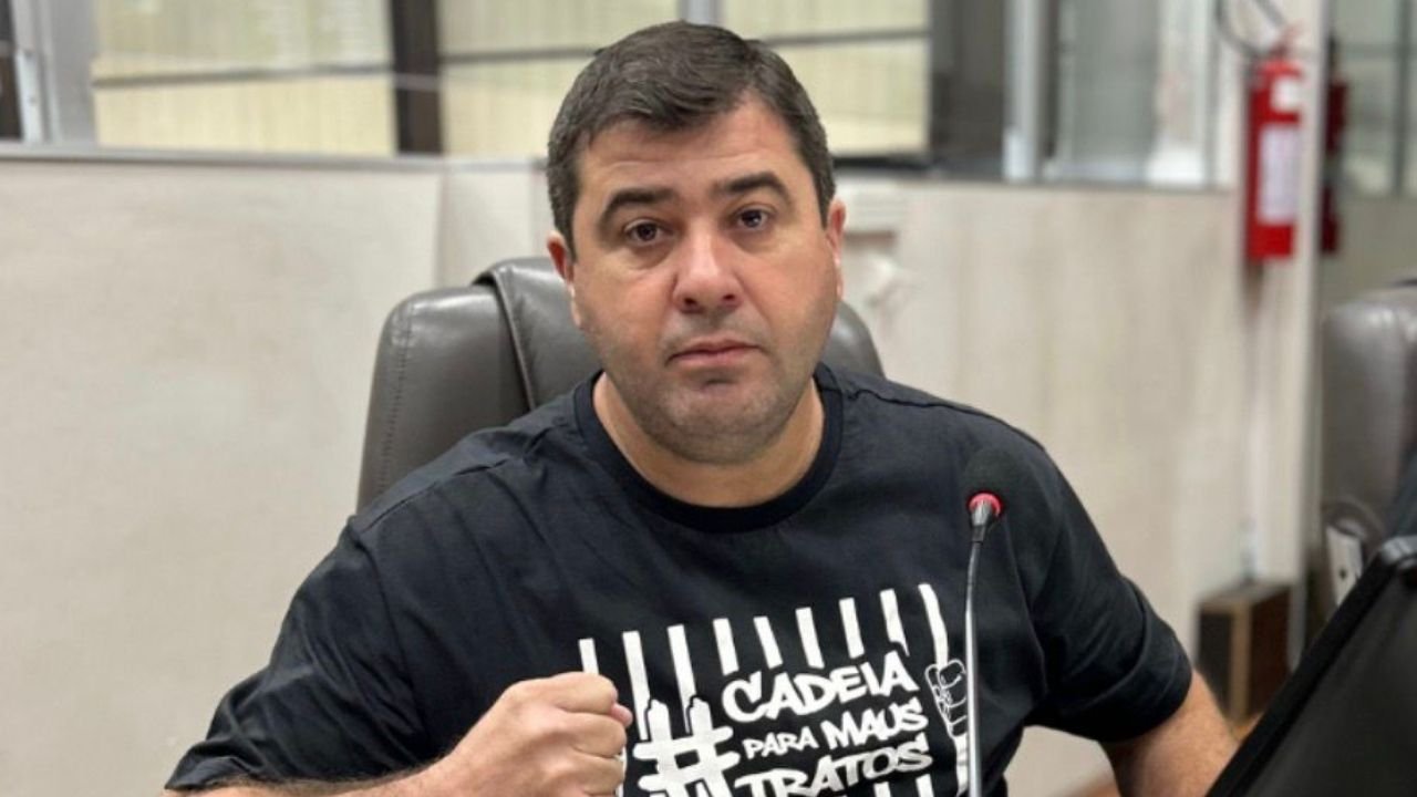 Cristiano José dos Santos comissão bem-estar animal,Câmara Balneário Camboriú proteção animal,Comissão Proteção Defesa Bem-estar Animal BC,vereadores Balneário Camboriú causa animal,projeto resolução 7 2025 Câmara BC,políticas públicas proteção animal Balneário Camboriú,Victor Forte comissão animal BC,Samir Dawud comissão bem-estar animal,Jade Martins Câmara BC comissão,legislação proteção animal Balneário Camboriú,debates causa animal legislativo municipal,proteção animal políticas públicas BC,atuação vereadores causa animal SC,comissão legislativa bem-estar animal BC,Câmara vereadores Balneário Camboriú comissão