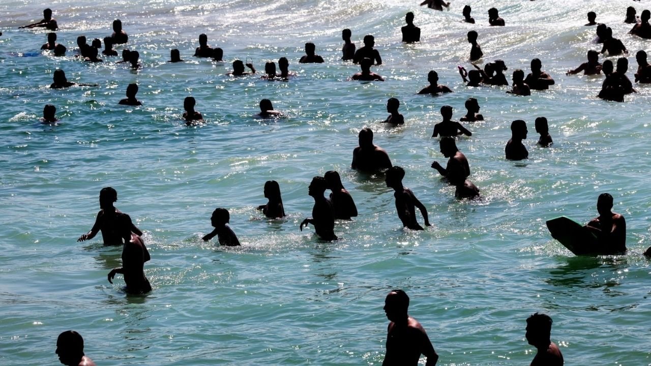previsão do tempo Santa Catarina,calor Santa Catarina 2026,último fim de semana do verão SC,temporais isolados Santa Catarina,frente fria sul do Brasil,temperaturas SC março,clima Santa Catarina fim de semana,meteorologia SC Defesa Civil,calor acima de 30 graus SC,tempo em Santa Catarina hoje